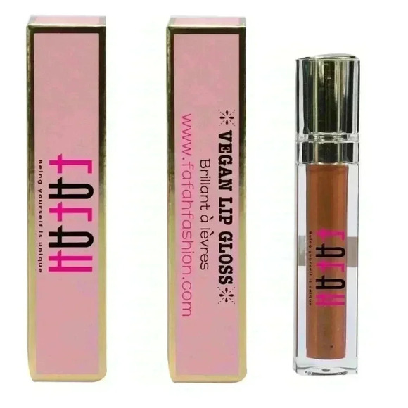 Vegan 🌱 Butter Lip Gloss ( Cruelty free ) - Picture 2 of 3